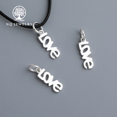 Charm treo hình chữ LOVE