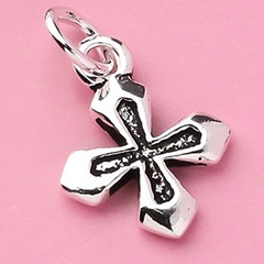 Charm bạc hình chữ thập họa tiết treo