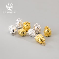 Charm bạc treo hồ ly cười (bóng )
