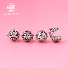 Charm bạc treo họa tiết đựng hạt