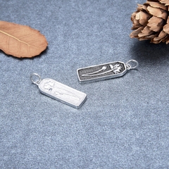 Charm bạc thẻ hình sen và câu niệm Phật treo