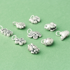 Charm bạc hình cá voi dễ thương treo