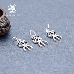 Charm bạc hình đèn treo