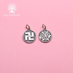 Charm treo chữ vạn khắc lục tự