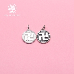Charm treo chữ vạn khắc lục tự
