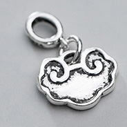Charm bạc mặt khóa như ý treo