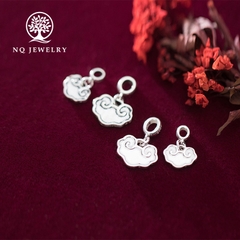 Charm bạc mặt khóa như ý treo
