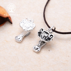 Charm bạc hình ruyi gậy như ý treo