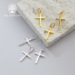 Charm bạc thánh giá treo