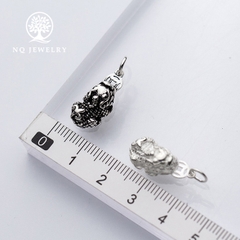 Charm bạc hình tỳ hưu mặt treo