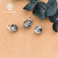 Charm bạc hình quả chuông treo hoa tiết chữ vạn treo