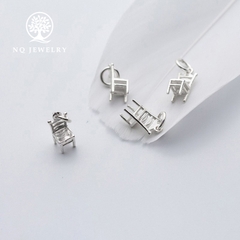 Charm bạc hình cái ghế treo