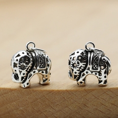 Charm bạc hình con voi nhỏ treo