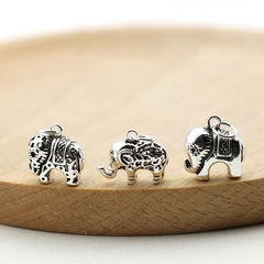 Charm bạc hình con voi nhỏ treo