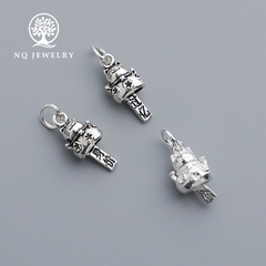 Charm bạc hình mèo thần tài treo