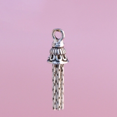 Charm bạc chuông tua rua treo