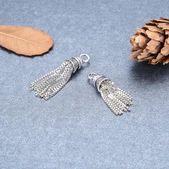 Charm bạc chuông tua rua treo