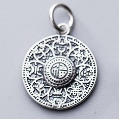 Charm bạc tròn họa tiết chữ vạn treo