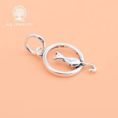 Charm bạc hình mèo ngồi vòng tròn treo