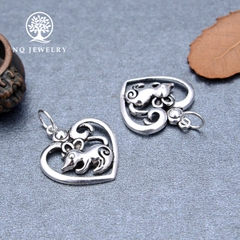Charm bạc trái tim chứa chuột treo