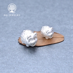 Charm bạc heo may mắn xỏ ngang