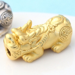 Charm bạc tỳ hưu mạ vàng