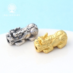 Charm bạc tỳ hưu mạ vàng