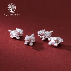 Charm bạc long quy xỏ ngang