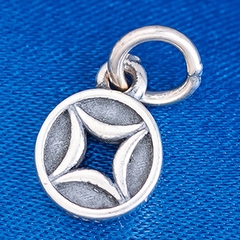 Charm bạc đồng xu treo