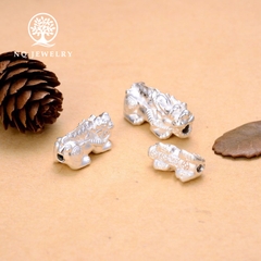 Charm bạc tỳ hưu bạc trắng xỏ ngang 30*12.5mm