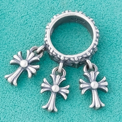 Charm bạc tròn lồng hạt có Thập giá treo