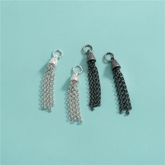 Charm bạc dây xích tua rua treo