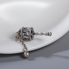 Charm bạc Kinh Luân treo