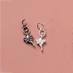 Charm bạc người múa bale treo