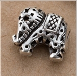 Charm bạc con voi xỏ ngang (thái)