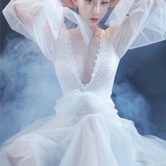 váy dự tiệc màu trắng