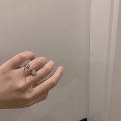 Nhẫn bạc đính ngọc dây dài
