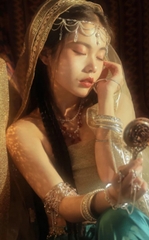 Vòng tay mông cổ bạc vàng