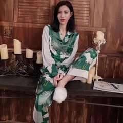 Bộ ngủ lụa satin con cò xanh lá