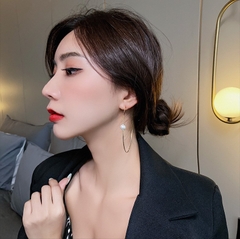 Khuyên tai tròn to ngọc trai