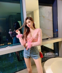 áo croptop màu hồng