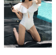 bikini 1 mảnh màu trắng