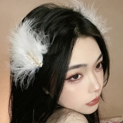 Cài tóc lông chim trắng đính ngọc trai