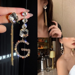 Khuyên tai đính đá chữ G