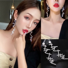 Khuyên tai nữ bạc dài sang chảnh
