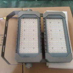 Đèn Pha LED 200W, Chip Philips 3030, Quang thông 150Lm/w, IP65 ZALAA, Vỏ từ nhôm đúc sơn tĩnh điện