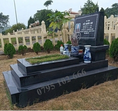 Mộ tam cấp - 81