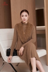 B6704 - Bộ len cổ lông: Gile + Đầm (Freesize)