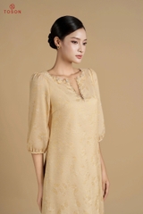 48108V96 - Đầm tơ vàng đính cườm