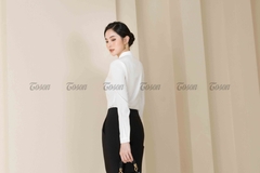 12330W01- Áo sơ mi thô đũi trắng cổ đức dài tay, nẹp xếp nơ.